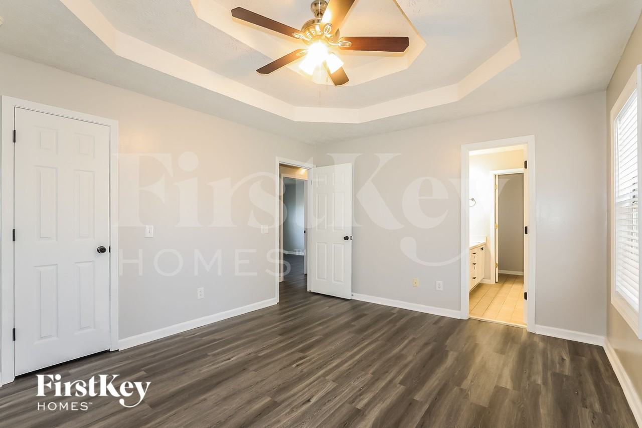 723 Ridgetop Rd - Photo 7 of 15