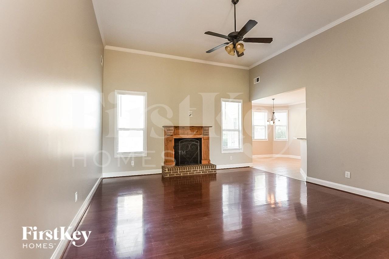 16 Cedar Way - Photo 2 of 15