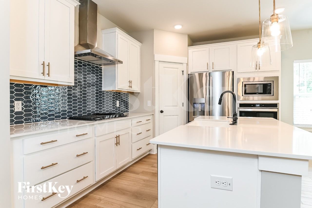 229 Lucca Dr - Photo 7 of 15