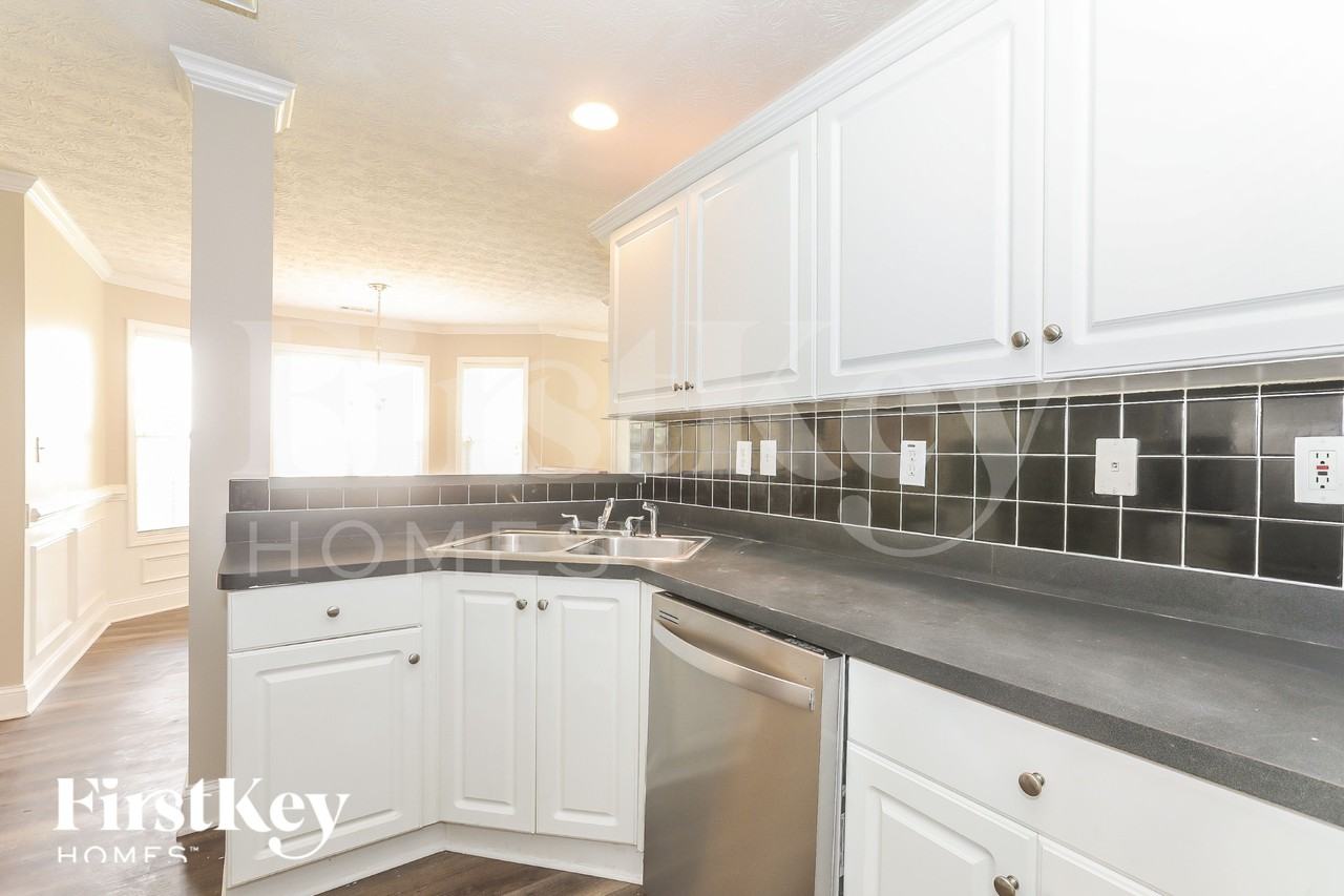 90 Wynfield Keep - Photo 4 of 15