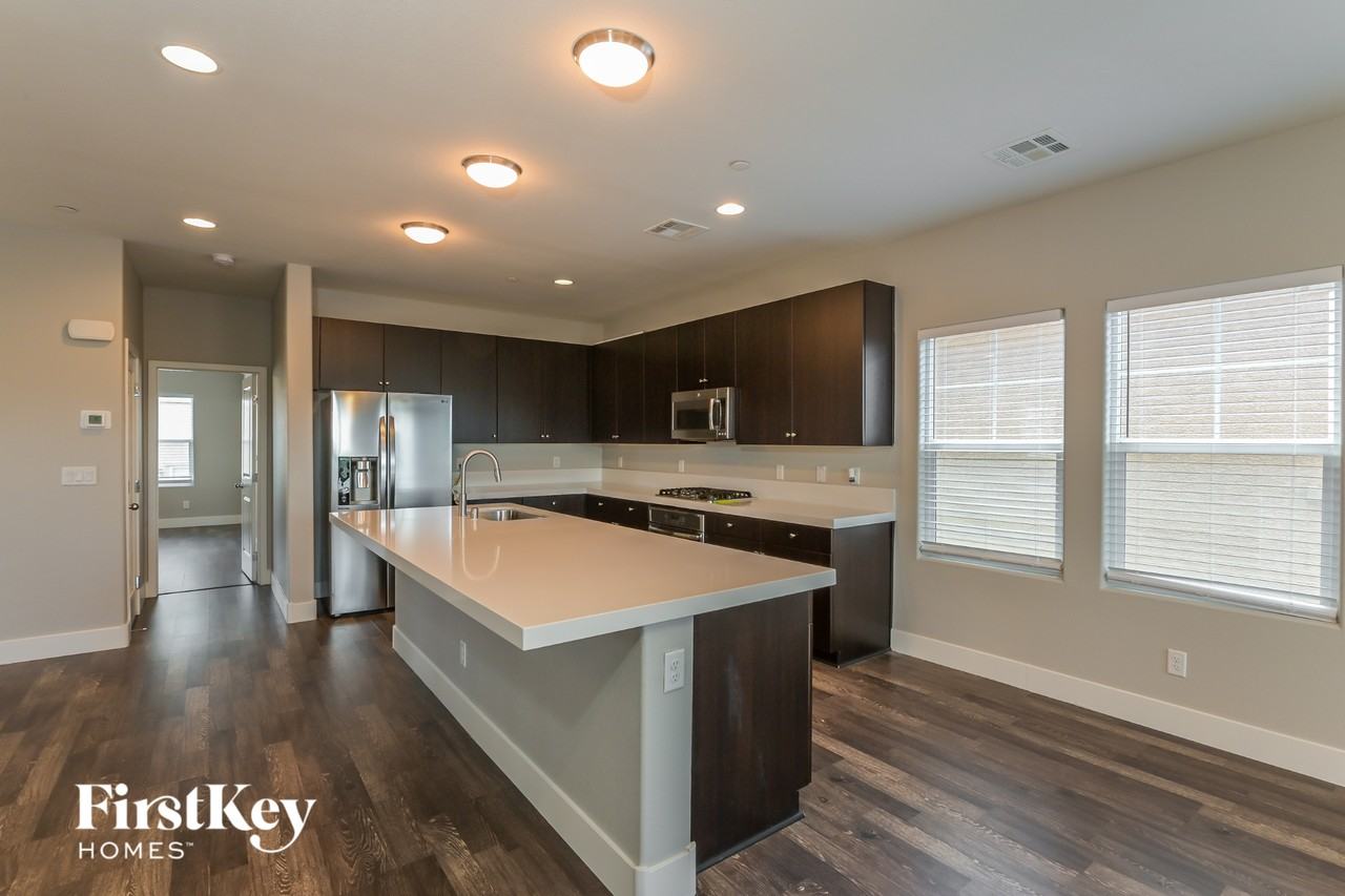 868 N Water St - Photo 6 of 15