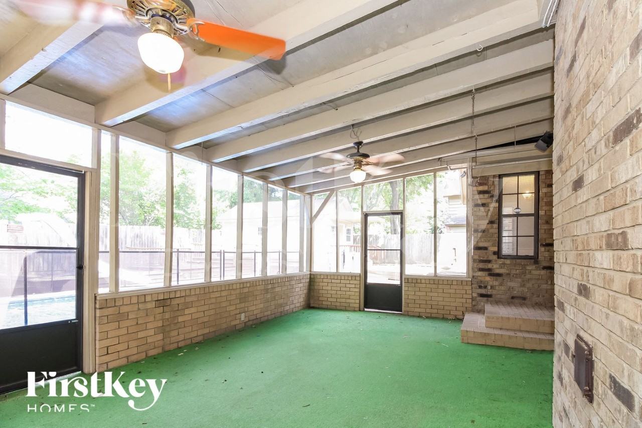 3007 Wood Thrush Dr - Photo 6 of 15