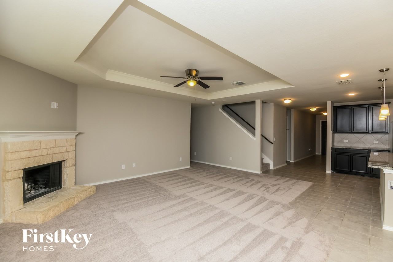 6233 Misty Breeze Dr - Photo 3 of 15