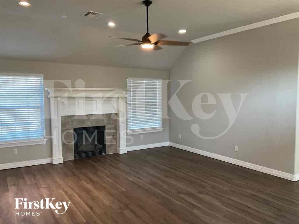 3320 Valley Mdw - Photo 3 of 13