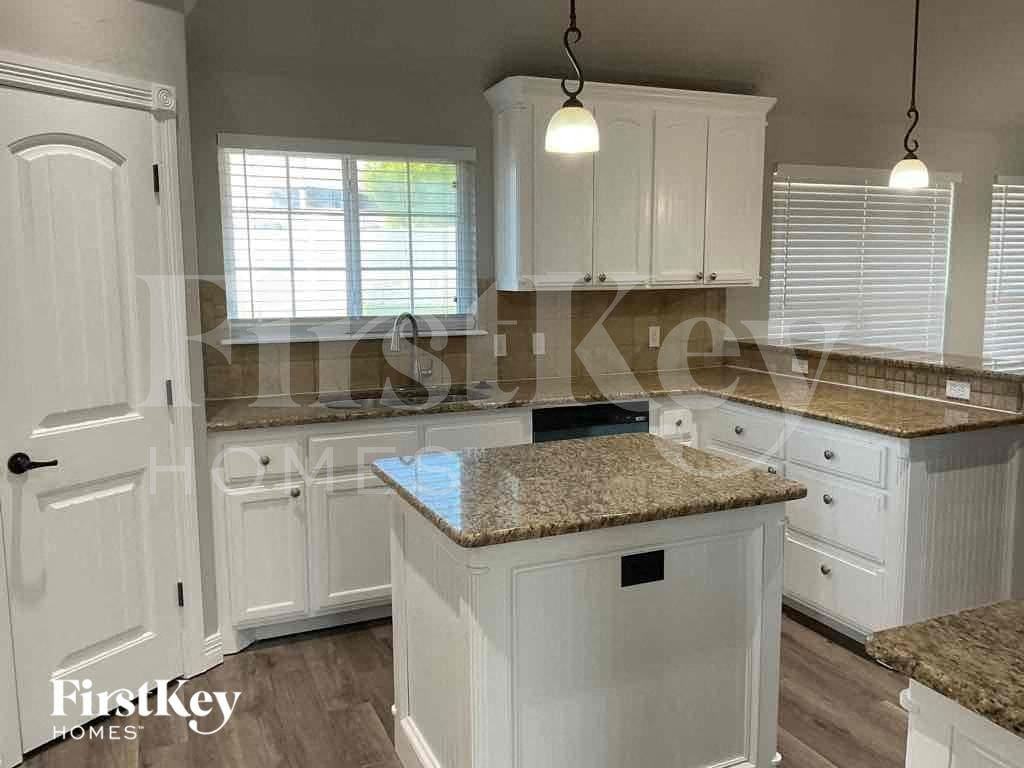 3320 Valley Mdw - Photo 5 of 13