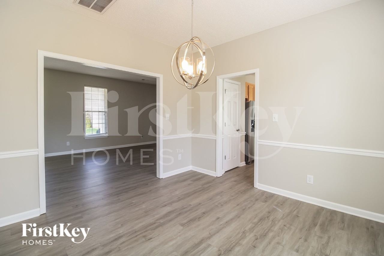 793 Pecan Ridge Cir - Photo 4 of 15