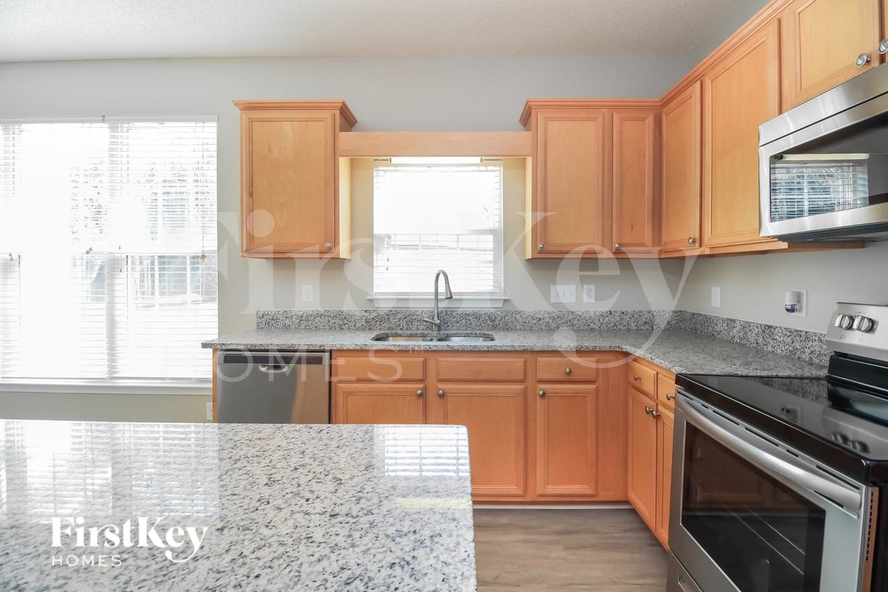 793 Pecan Ridge Cir - Photo 6 of 15