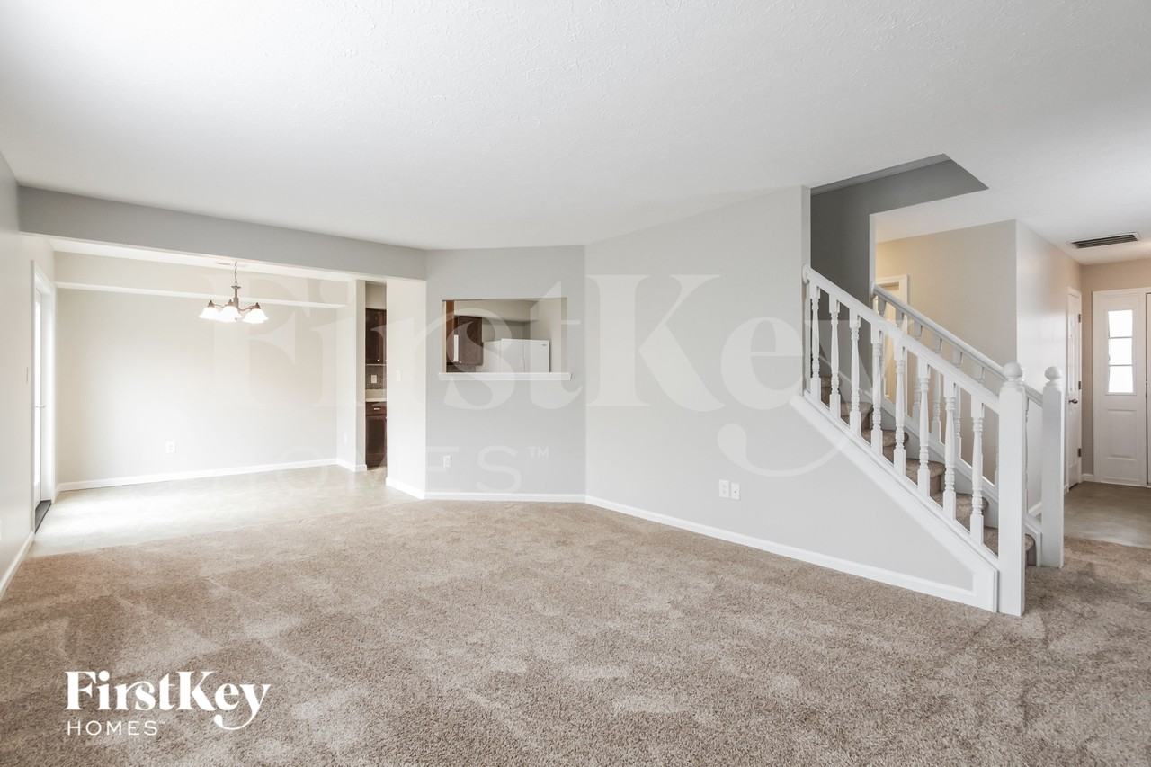 10483 Day Star Dr - Photo 3 of 15