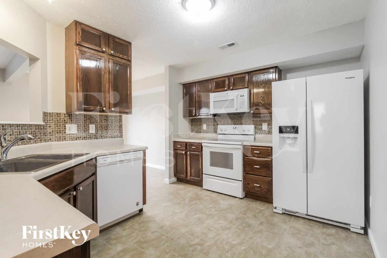 10483 Day Star Dr - Photo 6 of 15