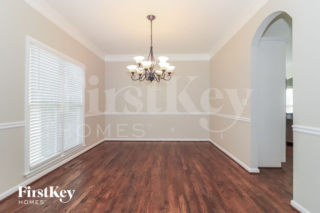 164 Pinnacle Point Ct - Photo 4 of 15