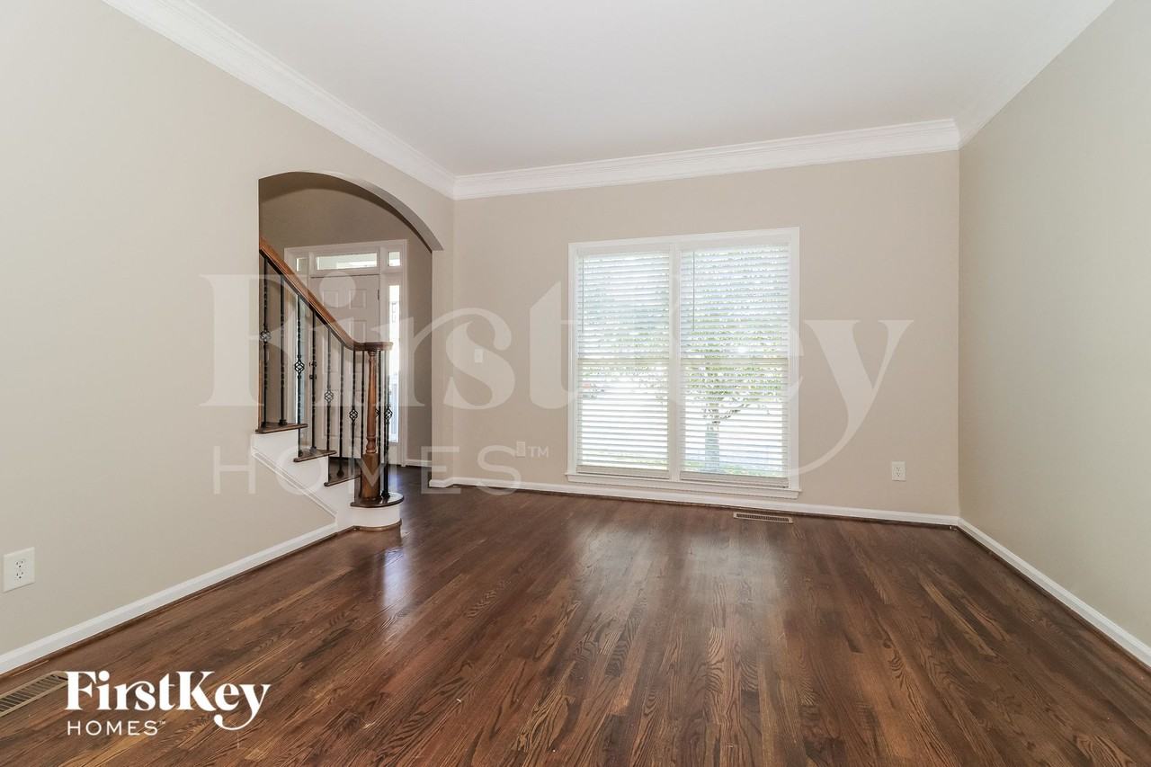 164 Pinnacle Point Ct - Photo 7 of 15