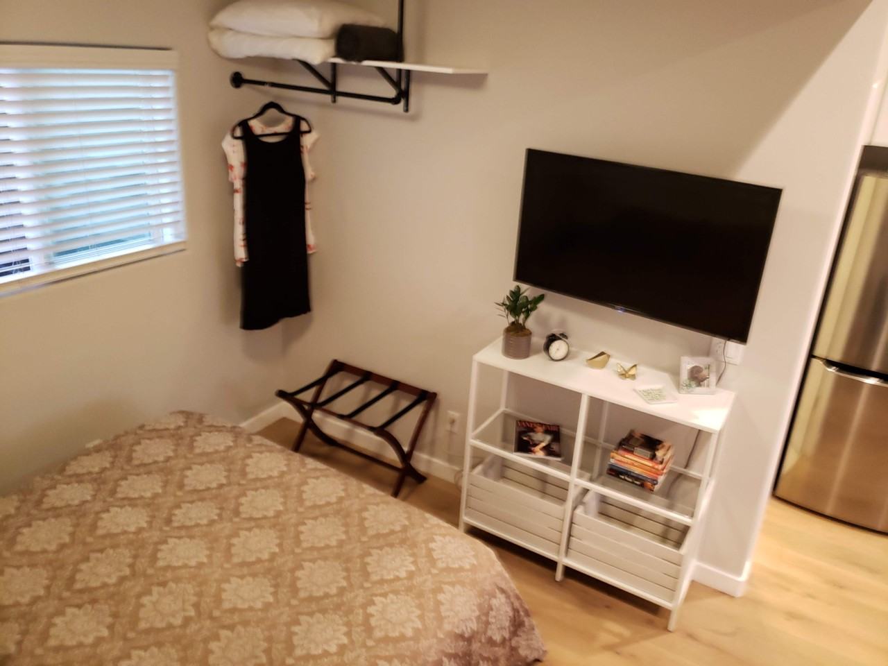 3729 31st St - Photo 4 of 11