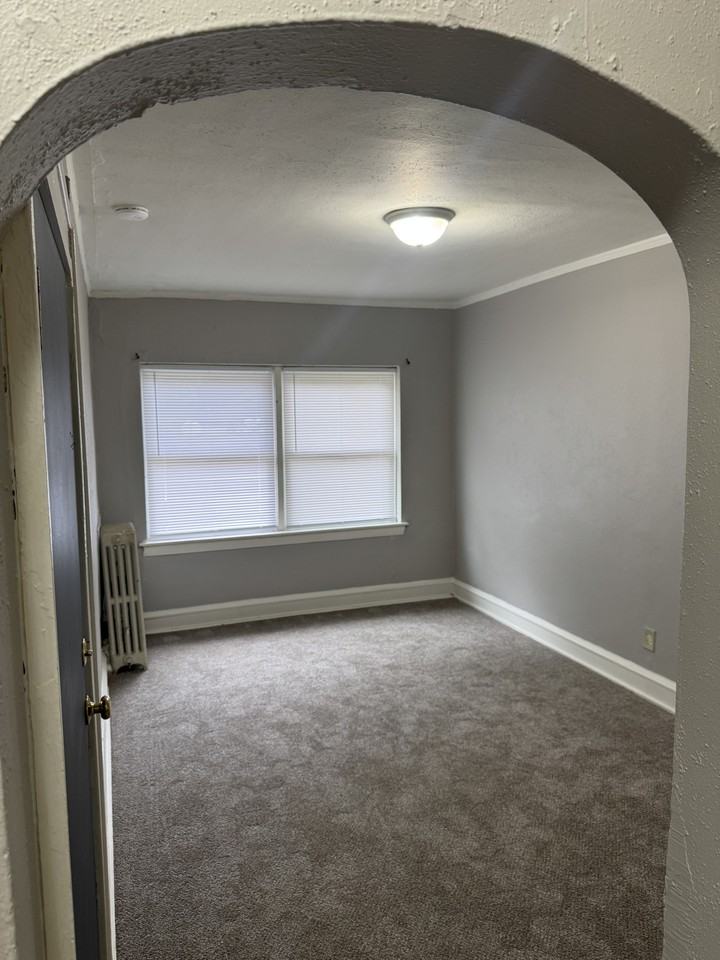 3030 W Pierce St #1 - Photo 3 of 8