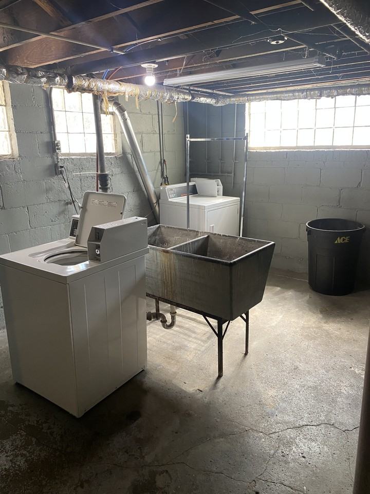 3030 W Pierce St #1 - Photo 7 of 8