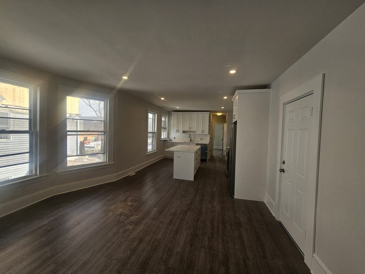 2949 Fairfield Ave #2ndLEFT - Photo 7 of 14