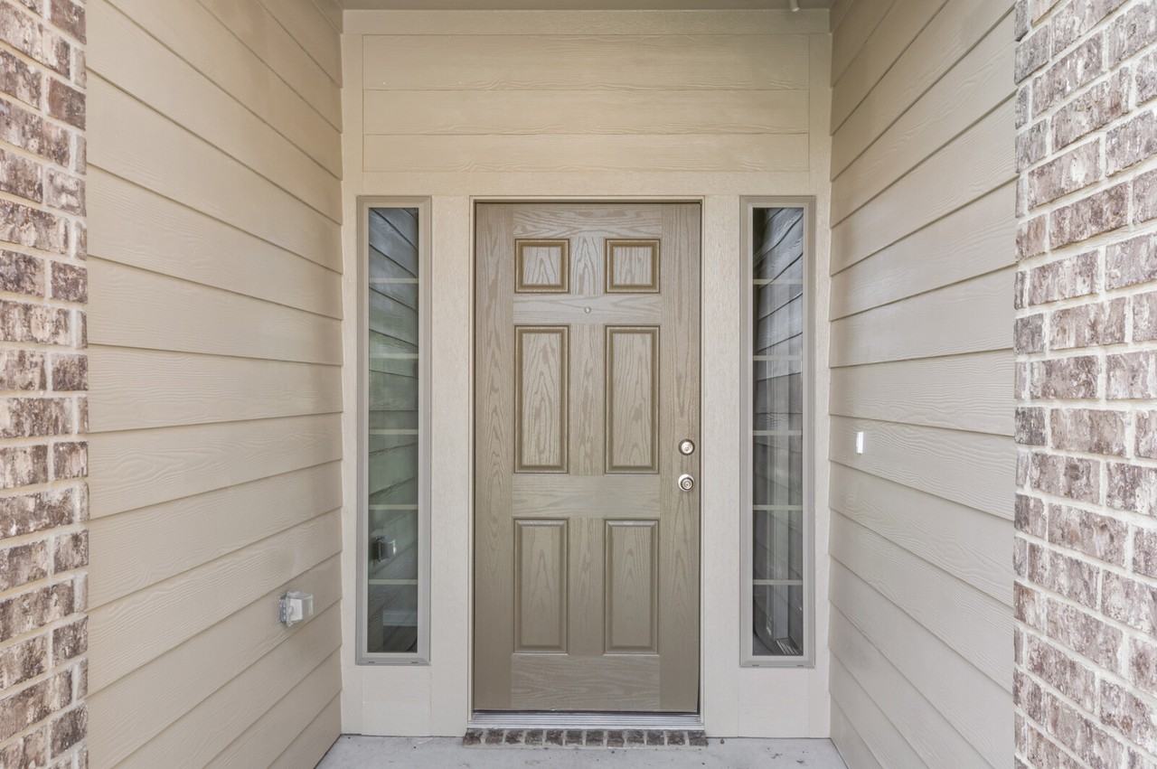 4737 Fawn Valley Dr - Photo 2 of 23