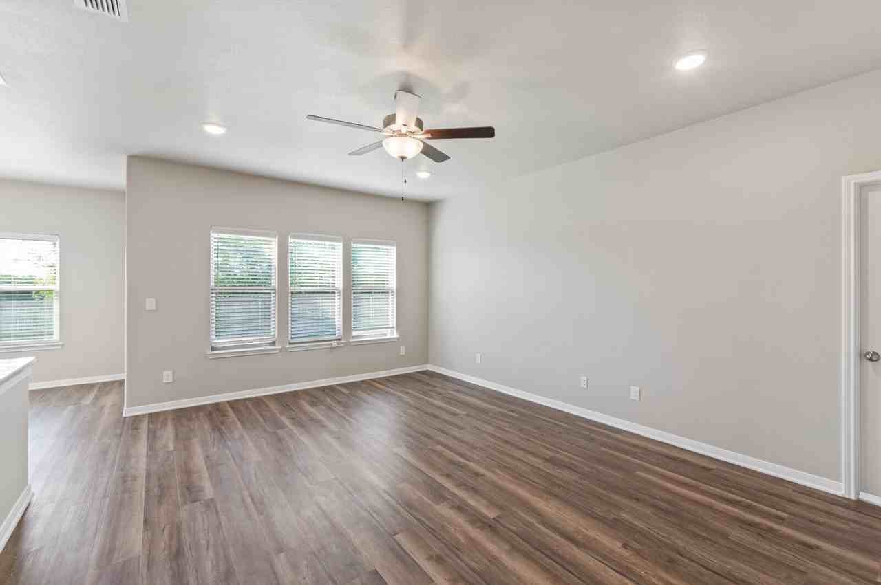 4737 Fawn Valley Dr - Photo 5 of 23