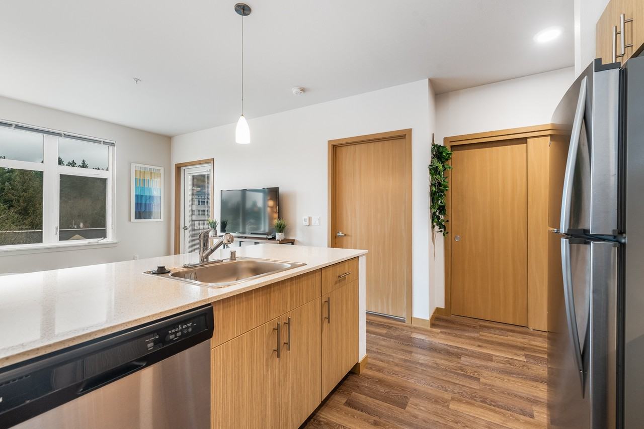 8280 164th Ave Ne #427 - Photo 5 of 16