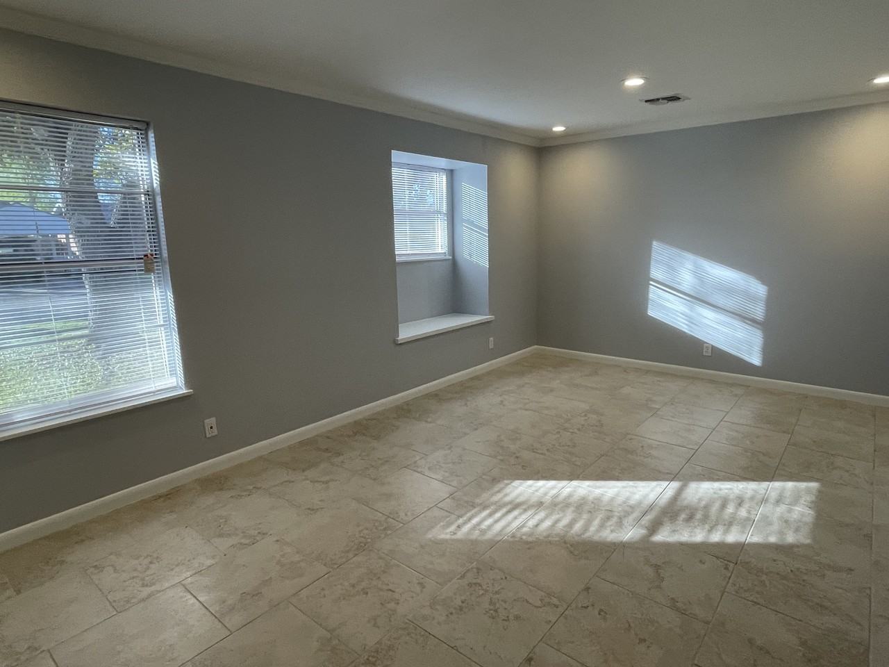 4830 French Dr - Photo 2 of 15