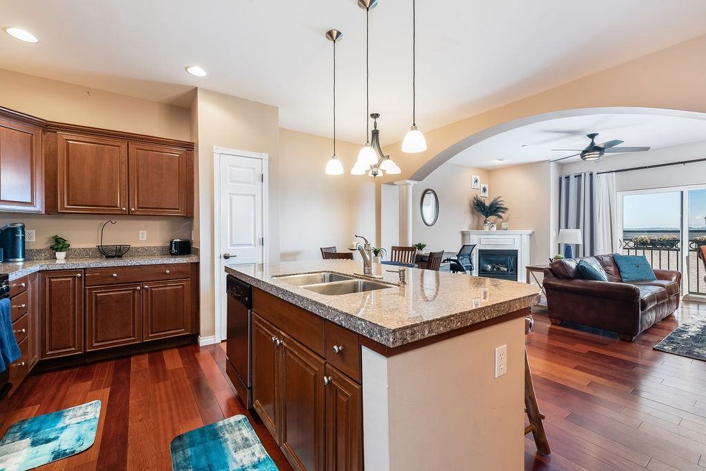 2107 S G St - Photo 5 of 27