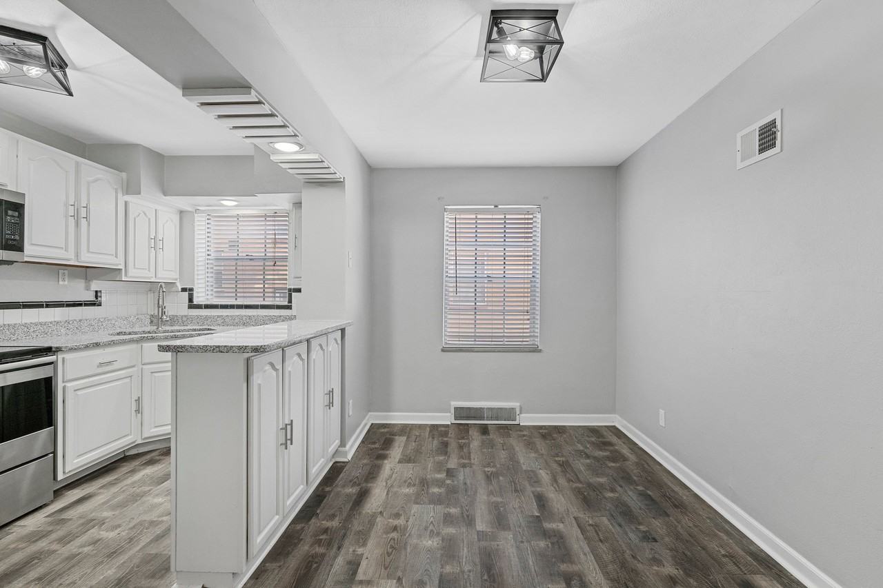 5836 Sunshine Dr #1S - Photo 4 of 26