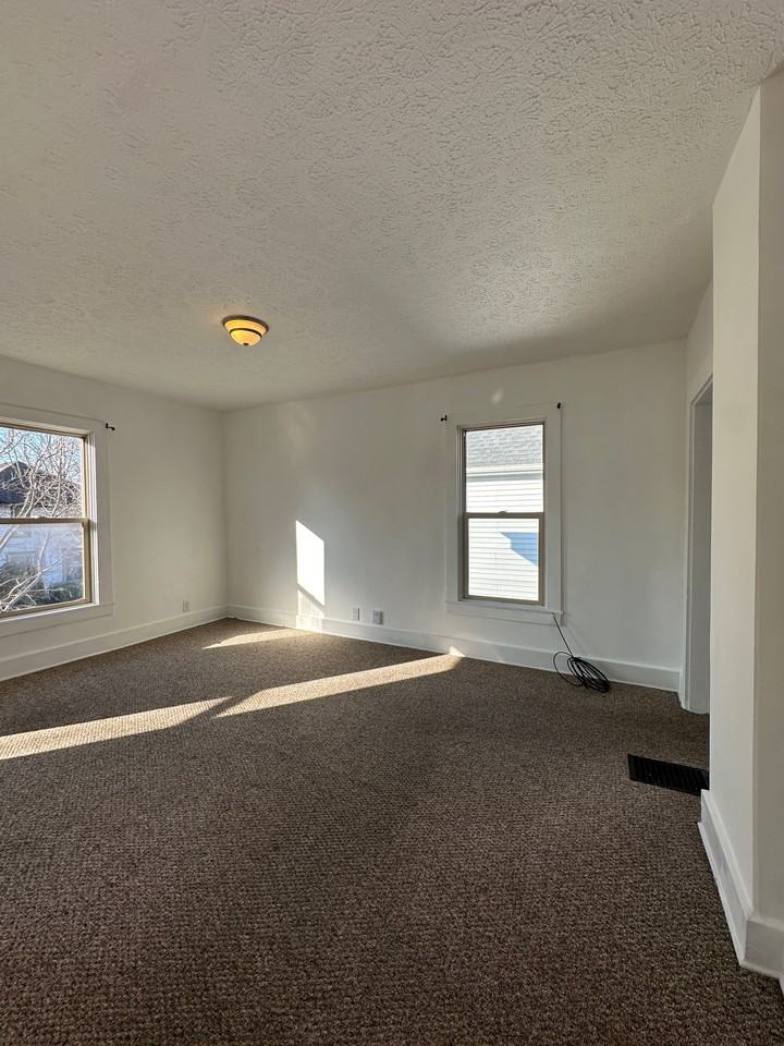 1008 North St #2 - Photo 3 of 7