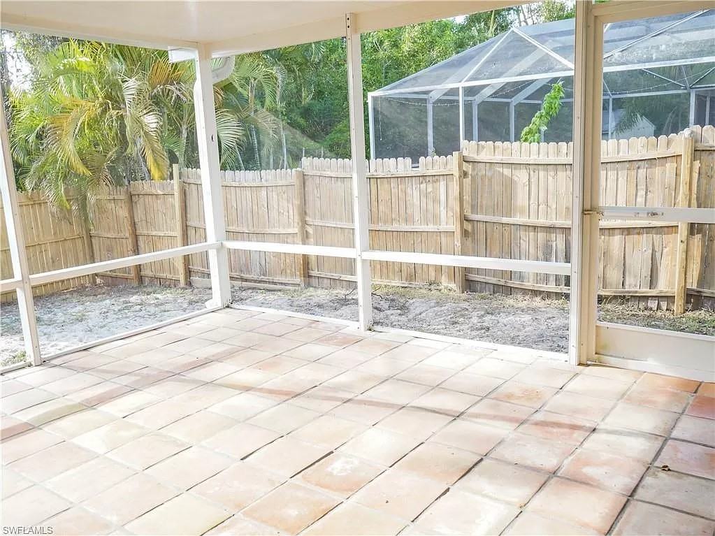 17556 Brentwood Ct - Photo 3 of 3