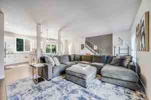 featured image of 749 S Mason Ave