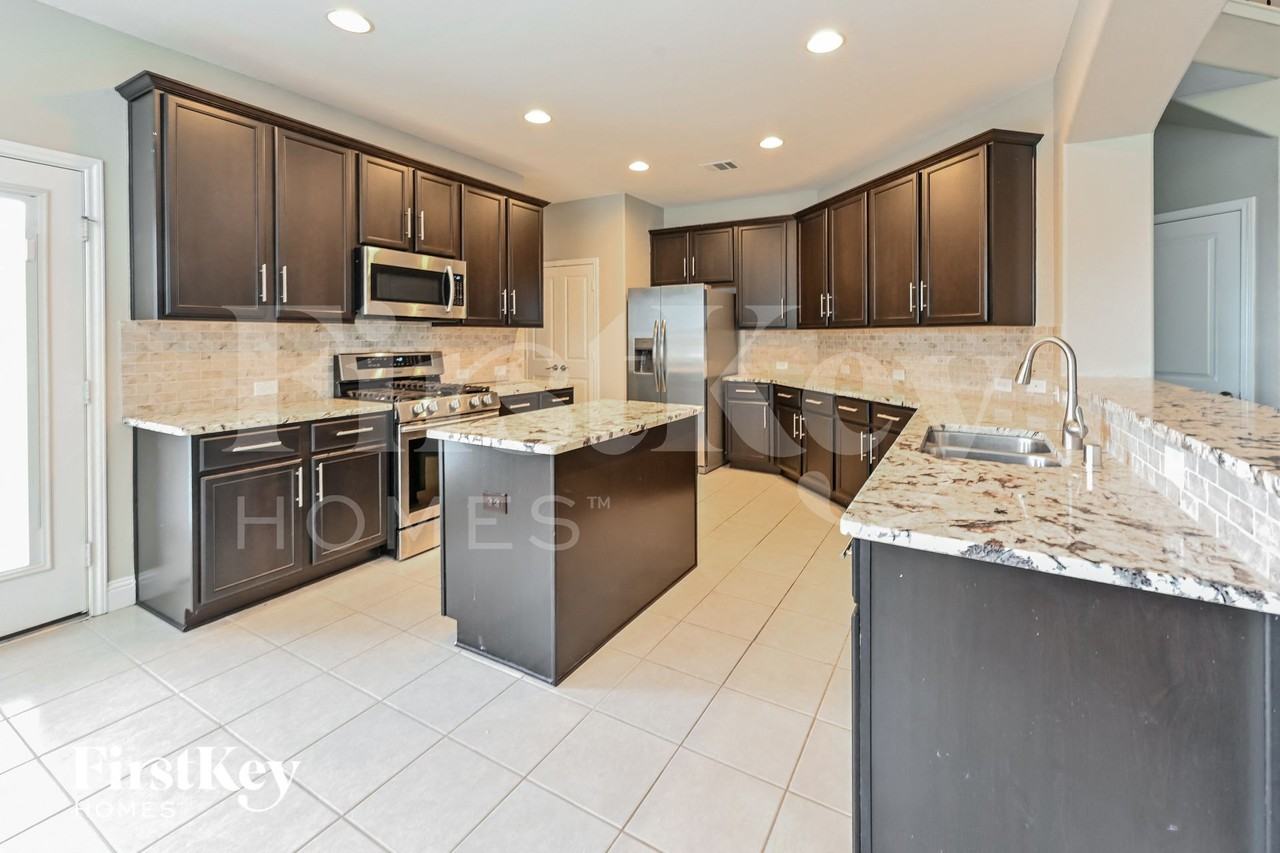 31086 Timber Bend Ln - Photo 6 of 15