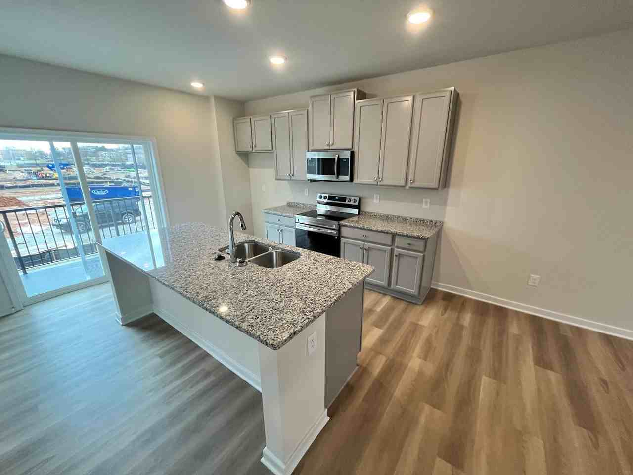 15918 Misty Blue Aly #54-1 - Photo 3 of 14