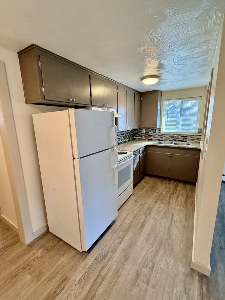 45 Denver Way #9 - Photo 2 of 8