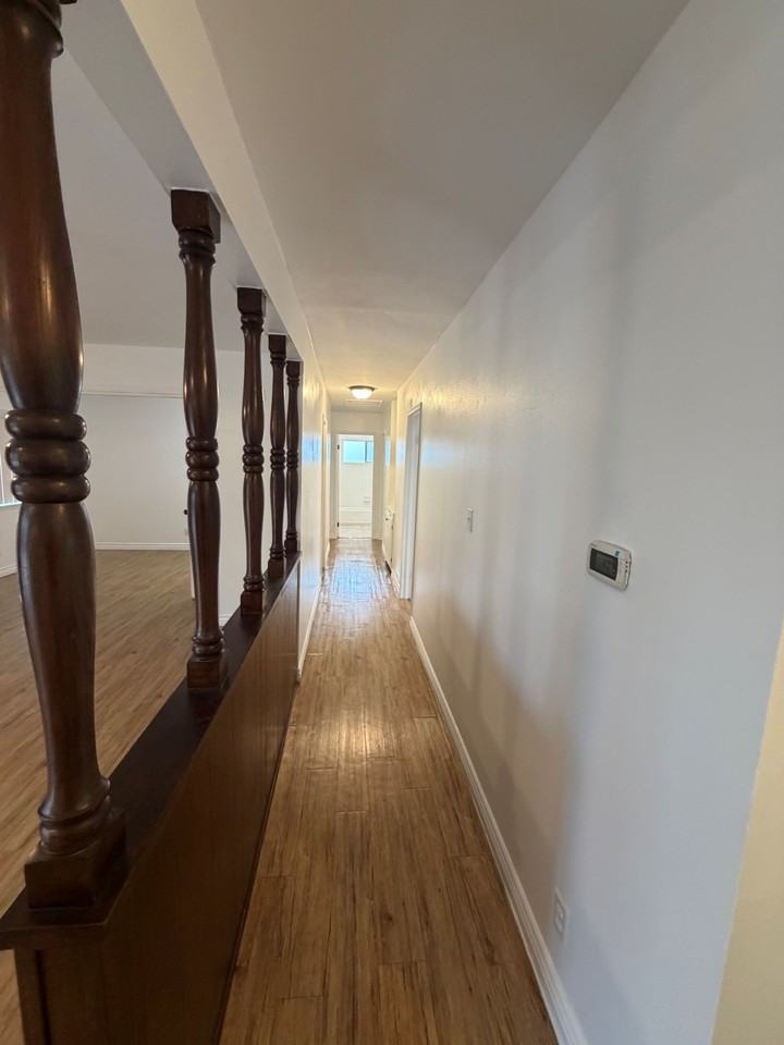 1024 Skeel Dr - Photo 5 of 14