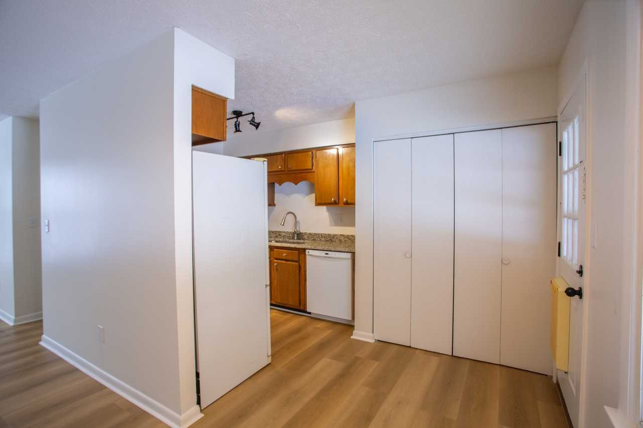 315 Kevin Dr - Photo 5 of 21