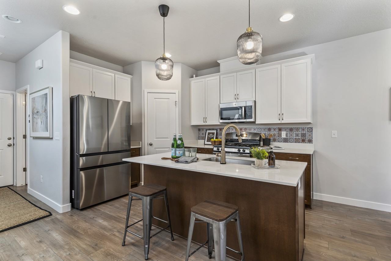 3329 Ws - Photo 2 of 6