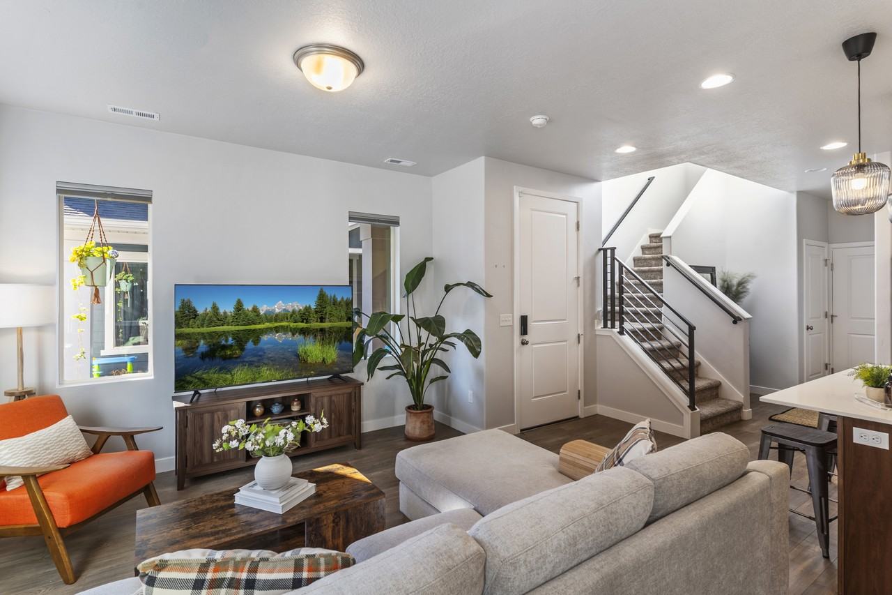 3329 Ws - Photo 4 of 6