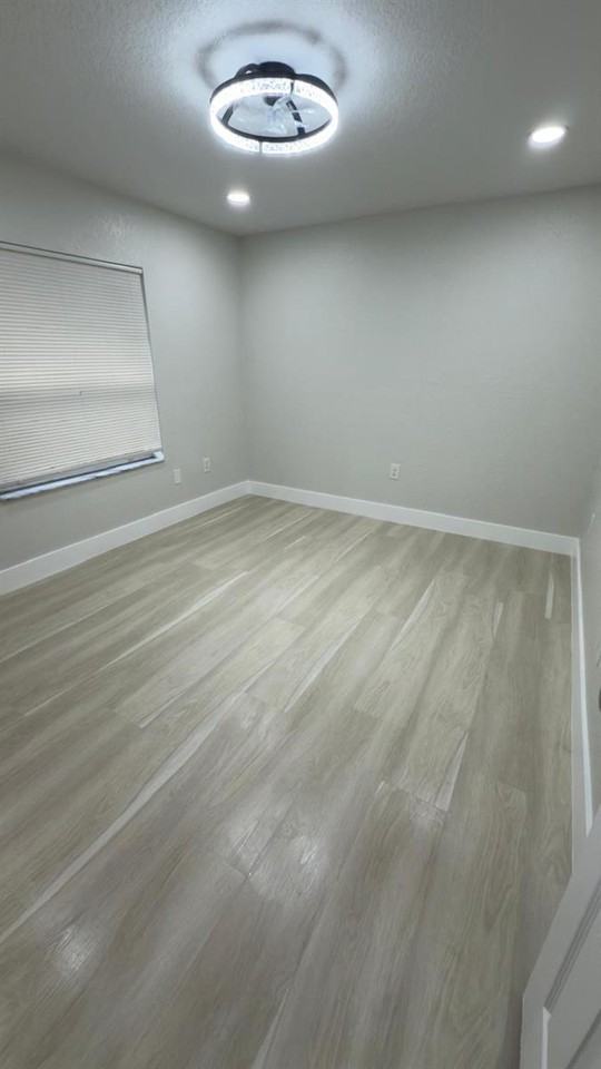 1215 Nw 2nd St #0 - Photo 6 of 9