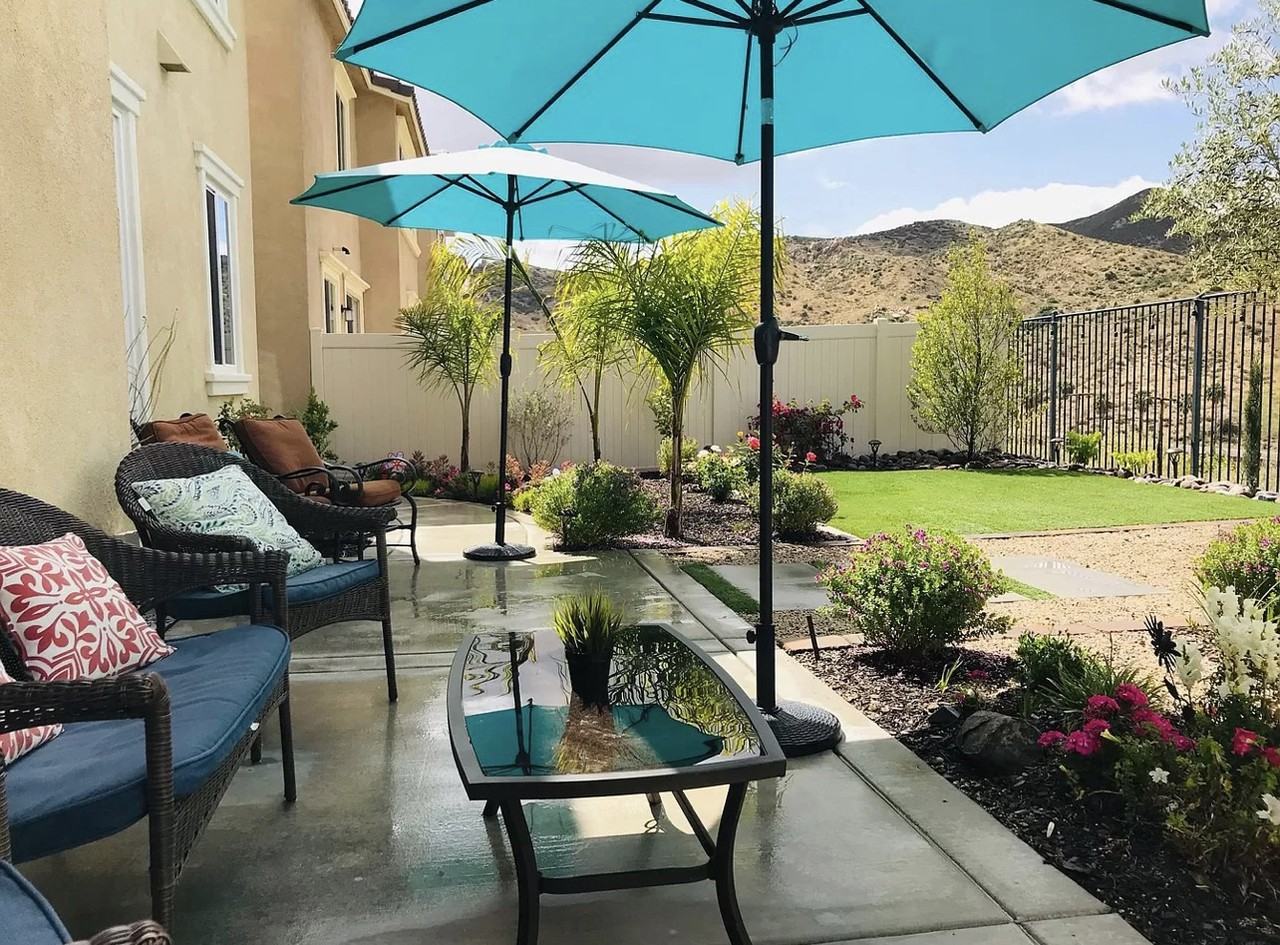 24255 Lilac Ln - Photo 2 of 12