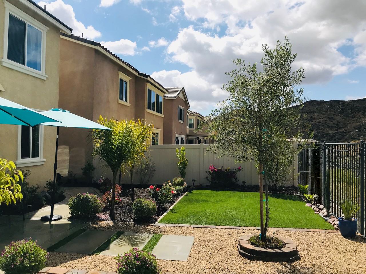 24255 Lilac Ln - Photo 7 of 12