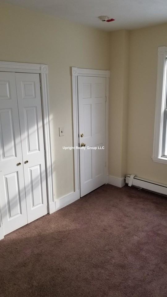 39 Thornton St #6 - Photo 3 of 3