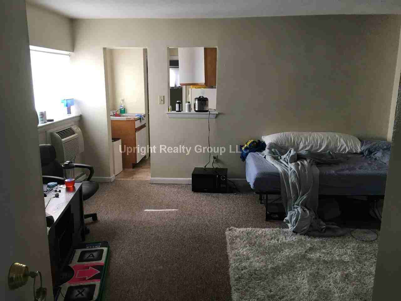 231 Harrison Ave #18 - Photo 3 of 9