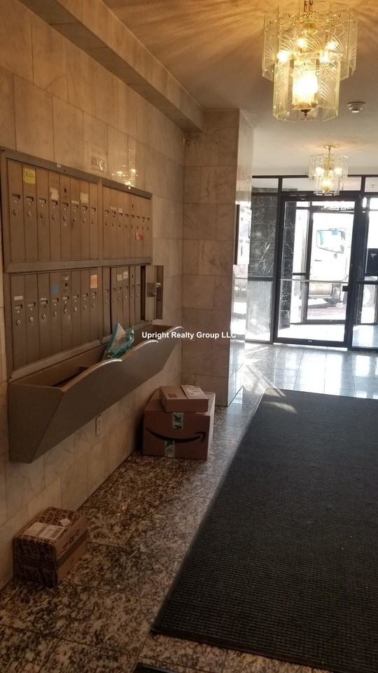 231 Harrison Ave #18 - Photo 7 of 9
