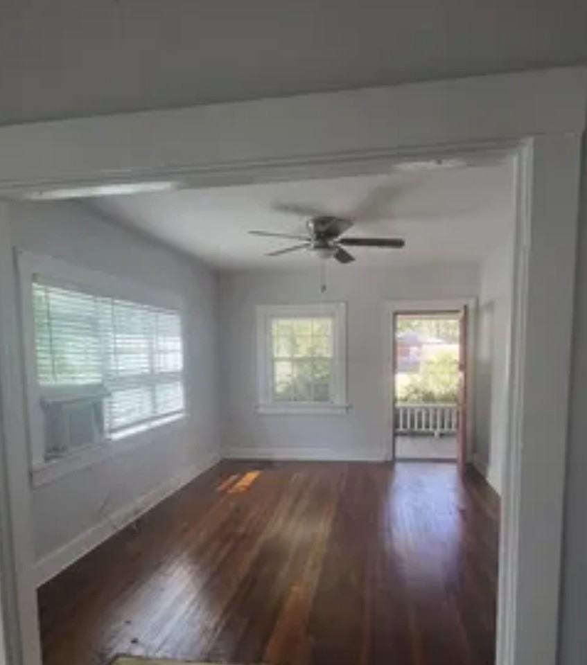 110 Se 22nd Ave #1 - Photo 5 of 8