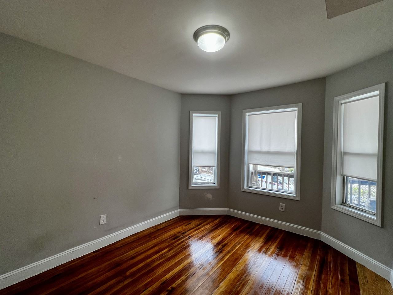 11 Highland St #1L - Photo 4 of 5