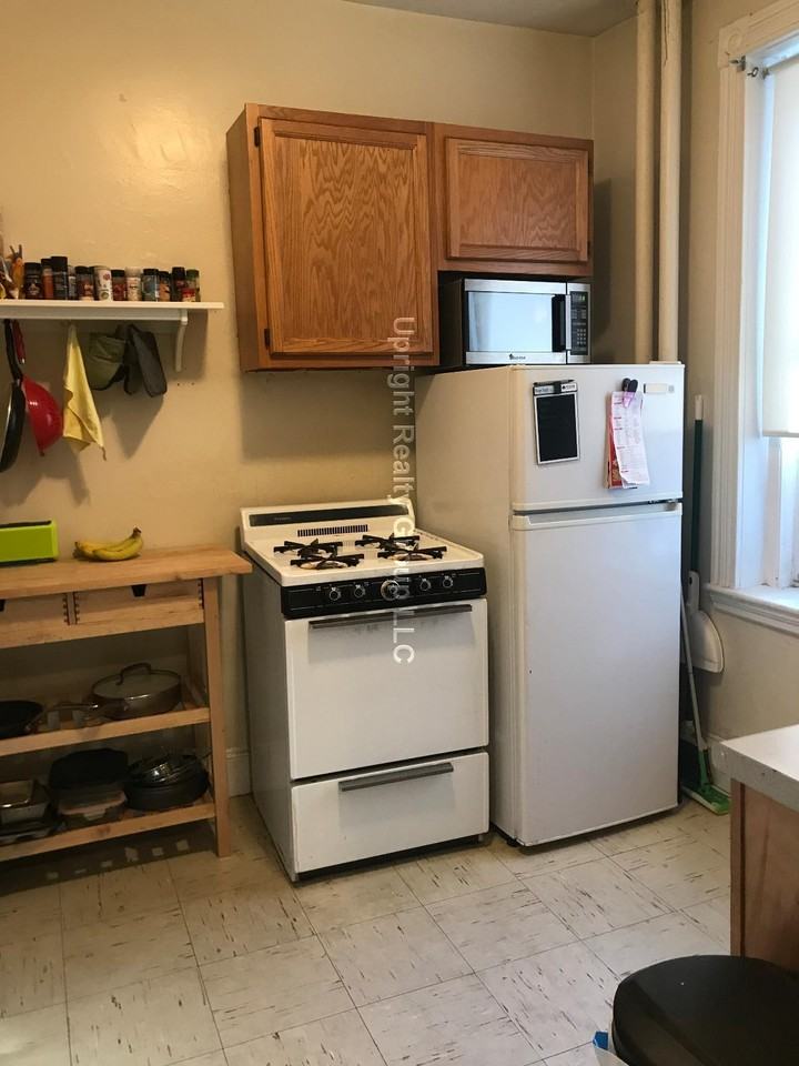 99 Gordon St #14 - Photo 4 of 7