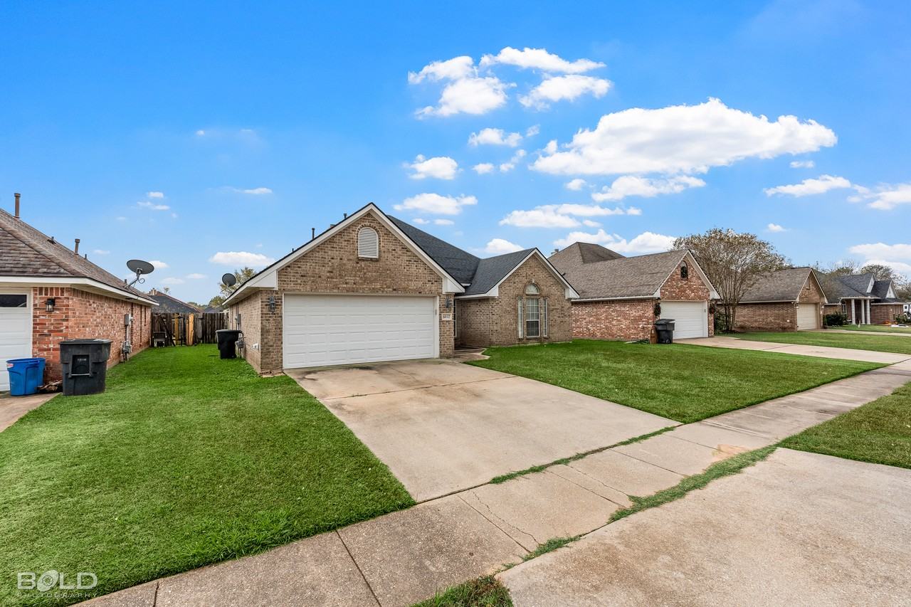 6012 Whitney Dr - Photo 2 of 34