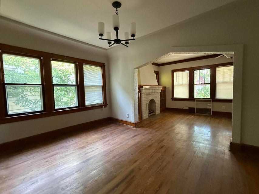 4572 N 38th St #1 - Photo 4 of 10