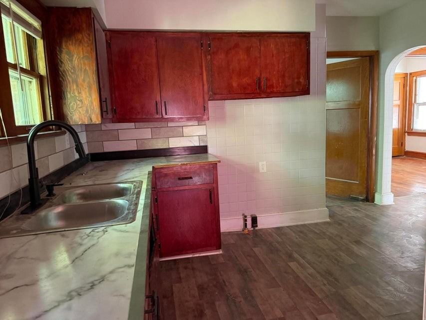 4572 N 38th St #1 - Photo 5 of 10