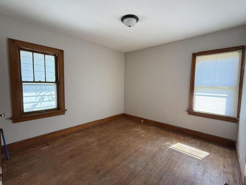 4572 N 38th St #1 - Photo 6 of 10