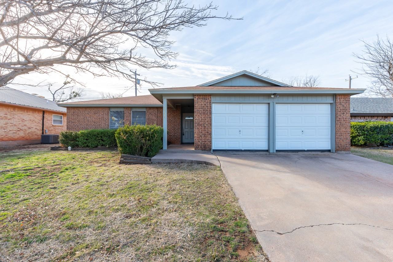 5725 Quail Run St - Photo 2 of 26