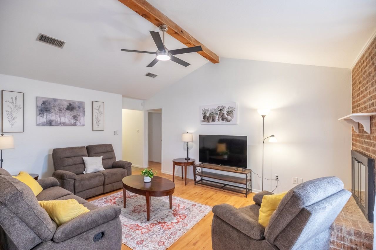 5725 Quail Run St - Photo 7 of 26